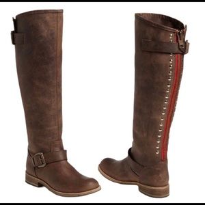 Steve Madden brown leather boots
